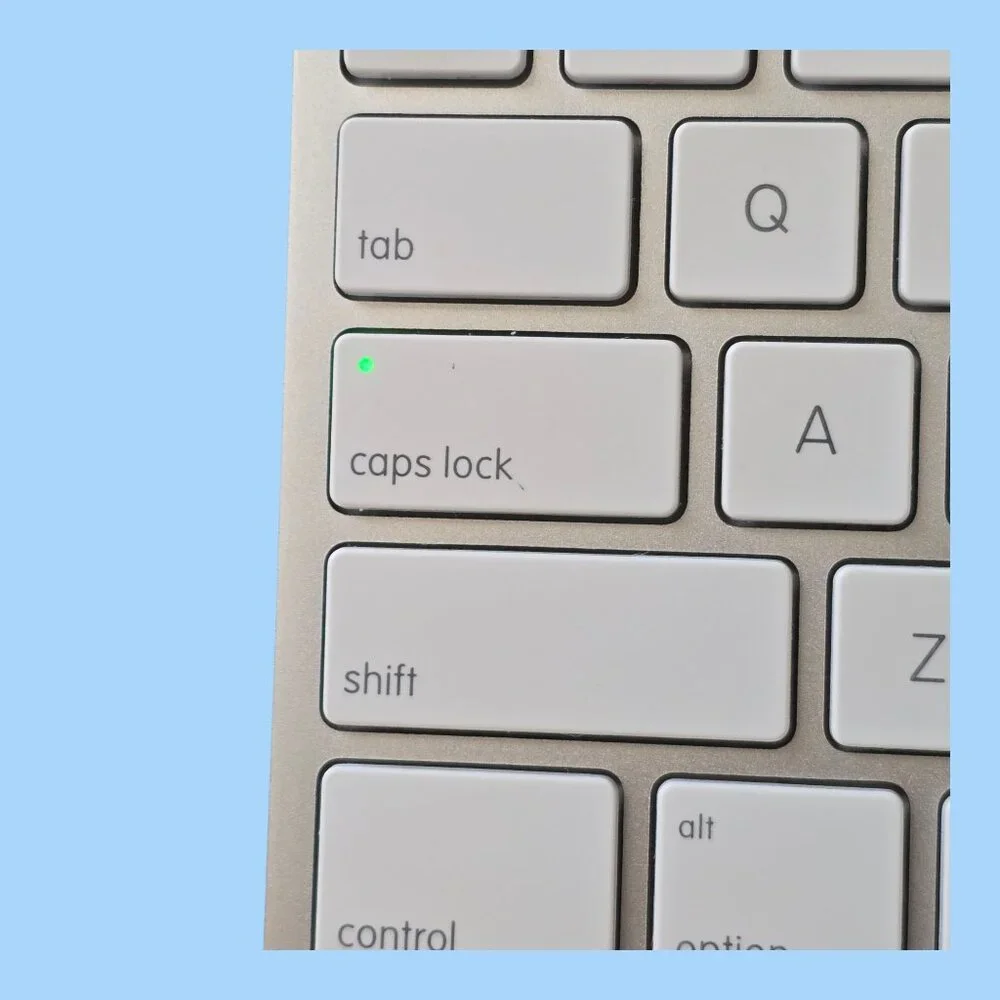 Apple A1243 Wired USB Keyboard Aluminum w/ Numeric Keypad TESTED & WORKS!